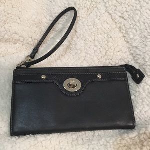 Discreet Coach wristlet